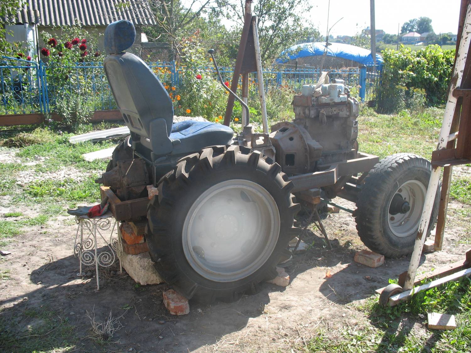Самодельный тракторный. Crawler tractor мини трактор. Самодельный трактор. Самодельный минитрактор. Минитрактор самоделка.